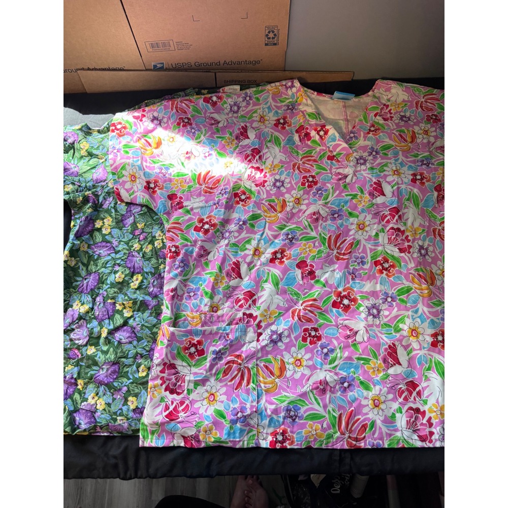 Scrub HQ Floral V-Neck Scrub Tops Set of 2 Pink Green Multicolored 2XL 4700